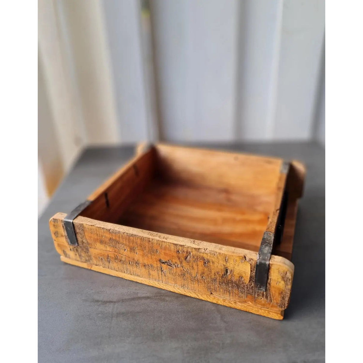 Tablett Ziegelform Kiste Holzkasten recyceltes Holz Landhaus Kasten 31x25 cm