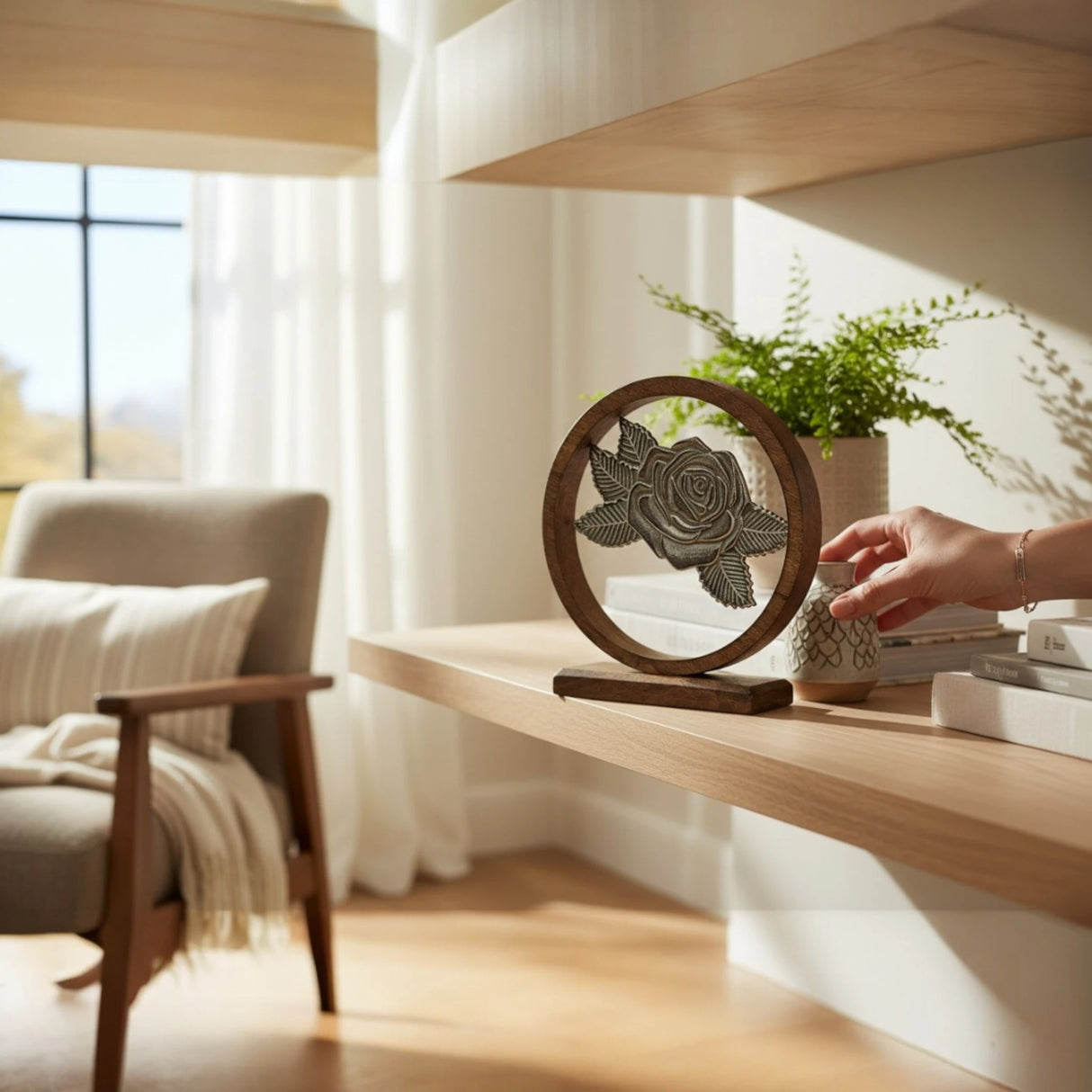 Dekobild Holzbild kaufen im Regal Wohnzimmer