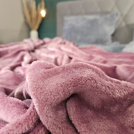 Kuscheldecke Flauschig Weich XXL180x220 Mikrofaser Wohndecke Tagesdecke Flanell - Altrosa - Wohndecke
